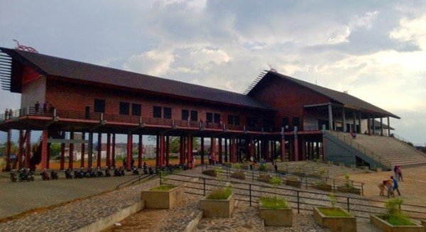 Rumah Panjang Kalimantan Barat