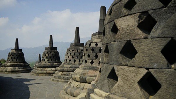 Contoh Seni Arsitektur di Indonesia